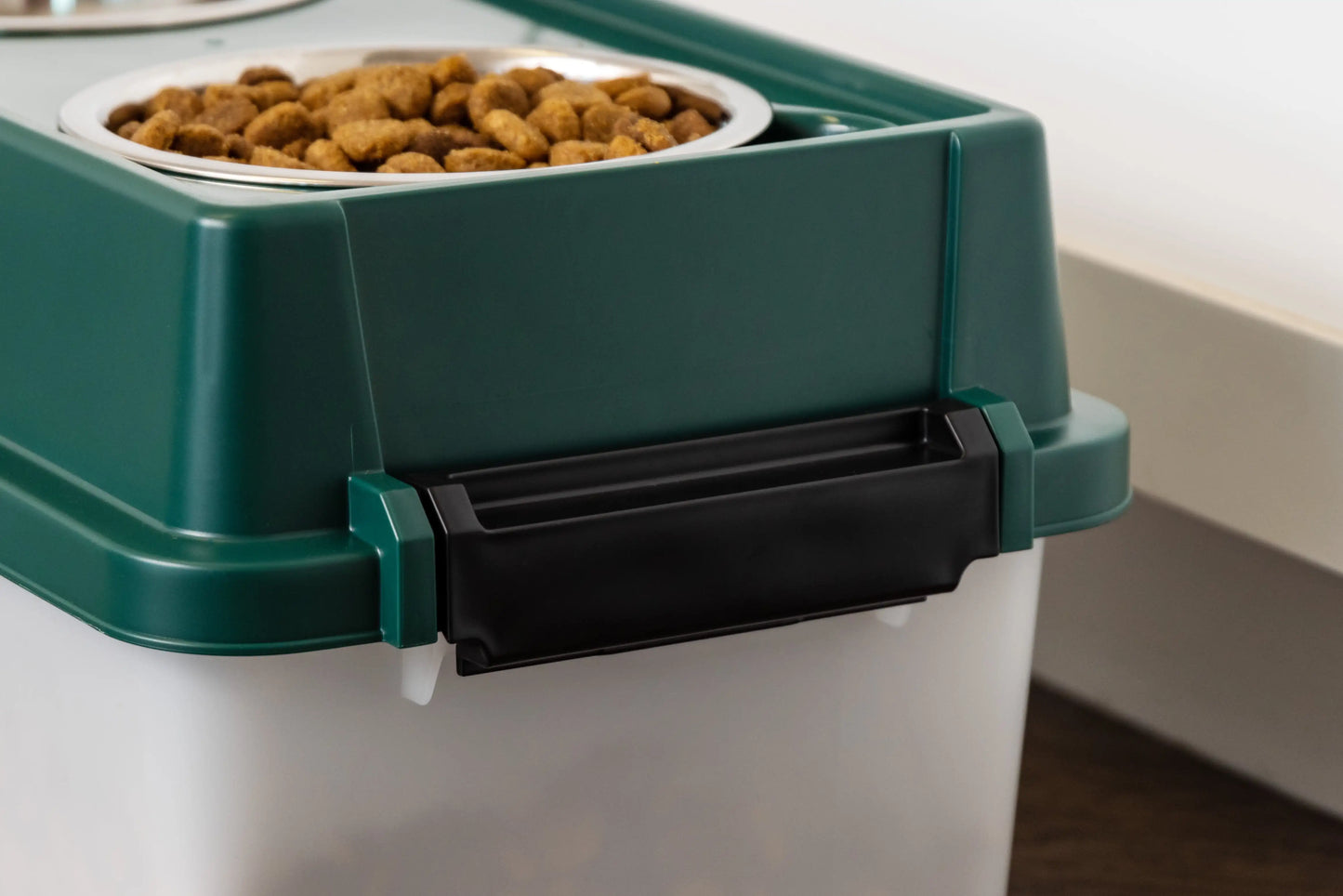 Remington 13lbs/12qt Medium Elevated Dog Food Bowl with Airtight Pet Food Storage Container